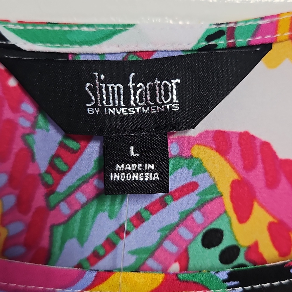 Slim Factor 3/4 Tiered Sleeve Boat Neck Blouse: White/multicolor Floral: Large - Picture 7 of 14